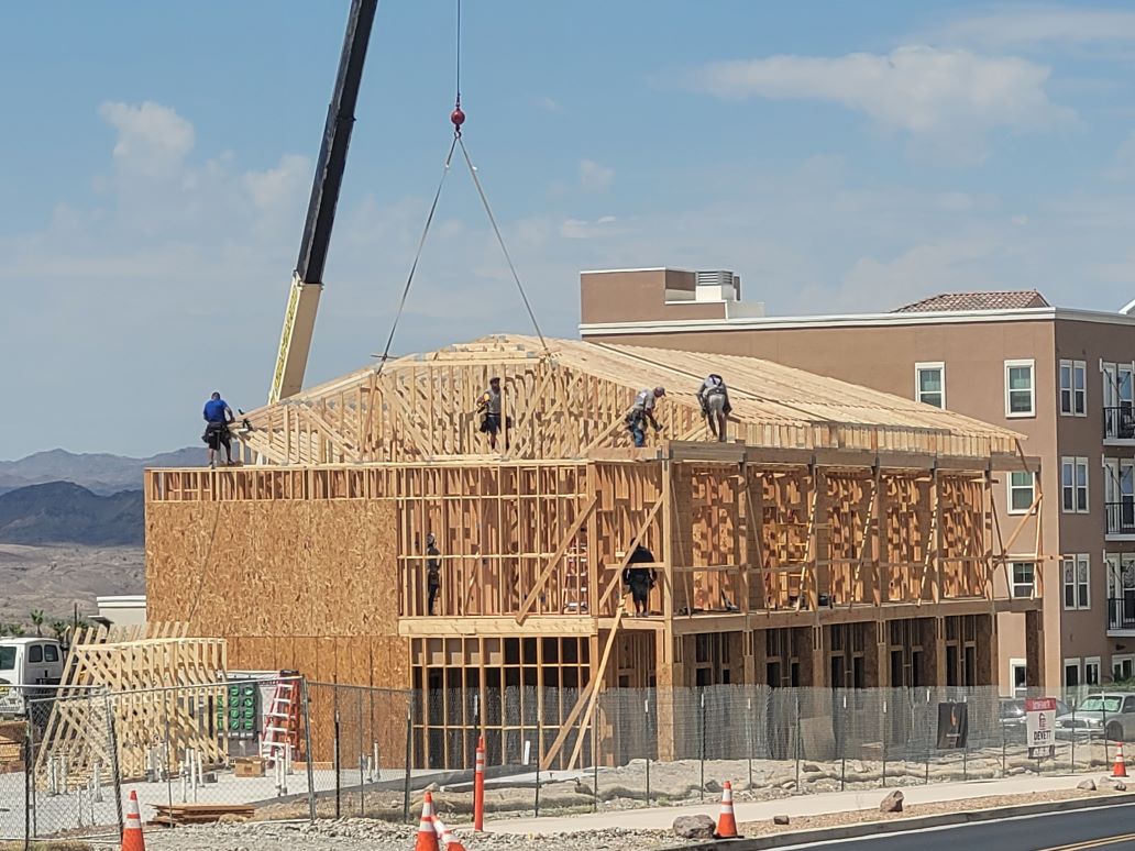 multifamily-framing-project-trusses